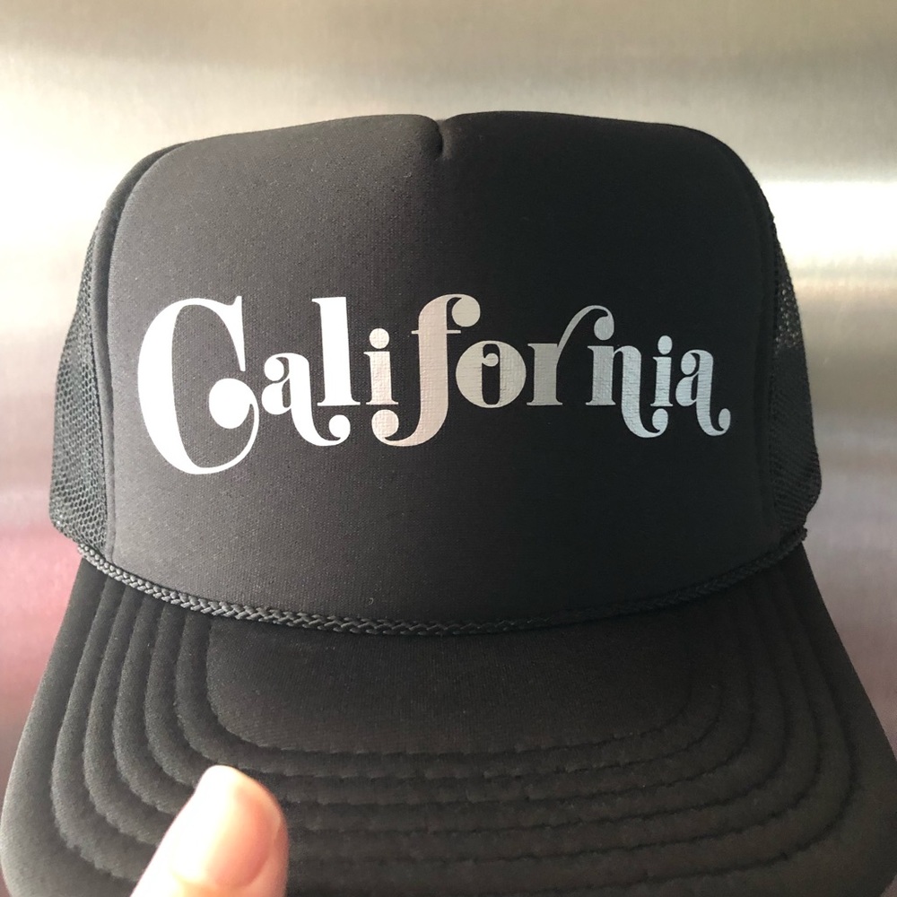 Trucker hat